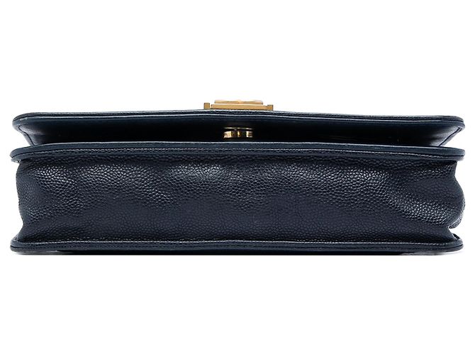 Borsa a tracolla Chanel Boy Wallet on Chain in pelle caviar matelassé blu - vista 3