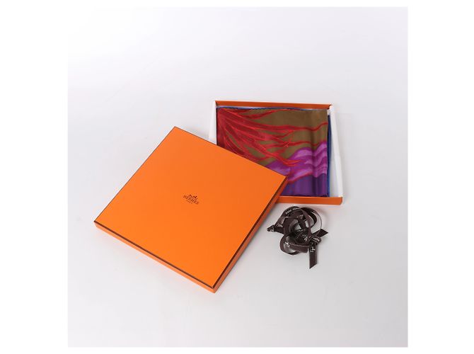 Hermès Carré 90 "AU BOUT DU MONDE" Seidentuch in Purple x Red Lila - Ansicht 15