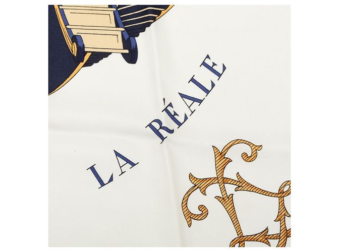 Foulard di seta rosso Hermès Vue Du Carrosse De La Galere La Reale 90 Scarves - vista 3