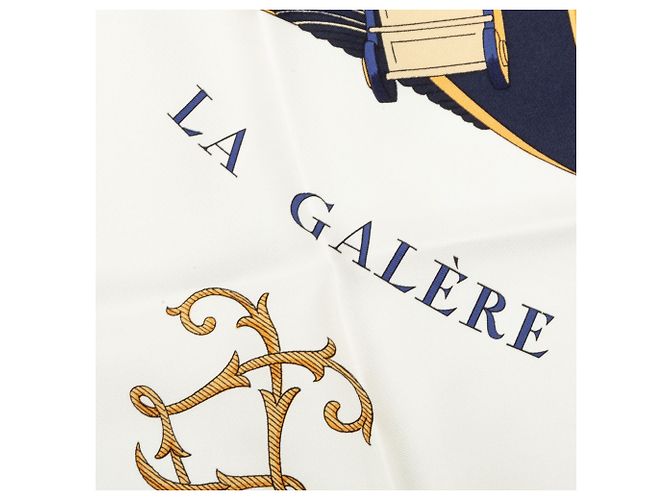 Foulard di seta rosso Hermès Vue Du Carrosse De La Galere La Reale 90 Scarves - vista 4