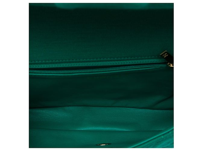 Clutch Roll Chanel CC em jersey acolchoado verde - vista 4