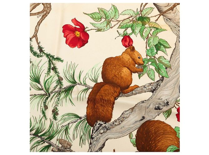 Hermès Au Coeur Des Bois Seidentuch Weiß 90 Scarves - Ansicht 4