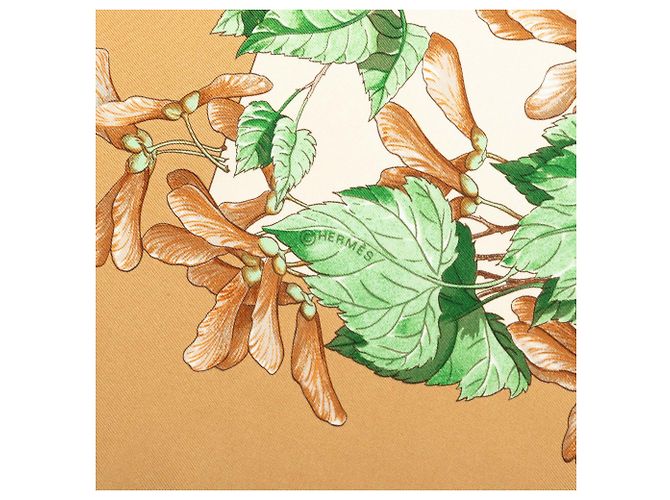 Hermès Au Coeur Des Bois Seidentuch Weiß 90 Scarves - Ansicht 5