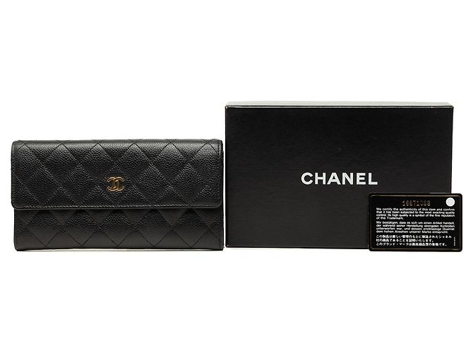 Chanel CC Long Wallet mit Klappe aus schwarzem gestepptem Kaviarleder - Ansicht 8