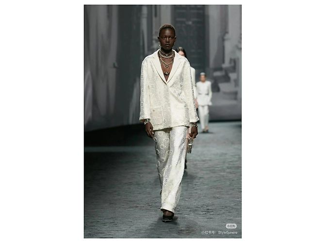Chanel Tweed Blazer Beige mit Double-C Pailletten Mehrfarben - Ansicht 6