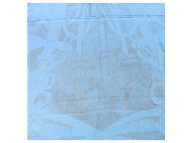 Foulard in seta Hermès Carré 140 "BRIDES de GALA" in blu - vista 9