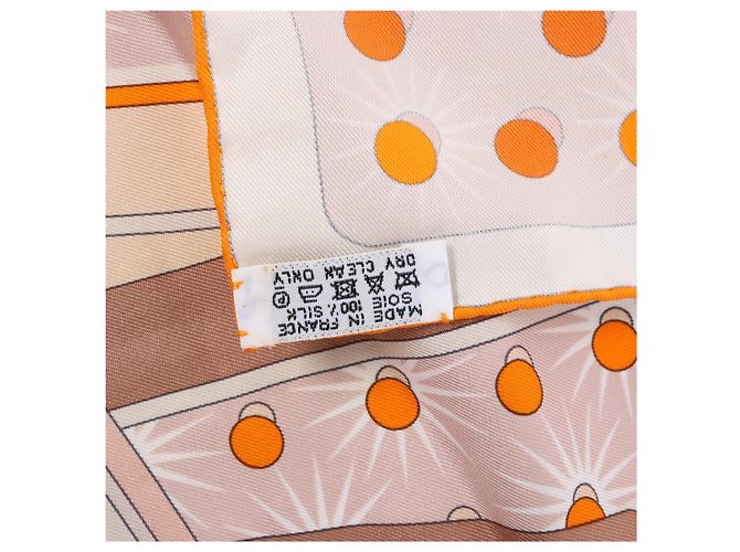 Seidentuch Carré 90 Hermès "HERMES ELECTRIQUE" in Beige - Ansicht 12