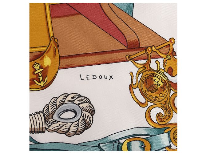 Hermès Carré 90 "MUSEE" Lenço de seda em Bege - vista 9