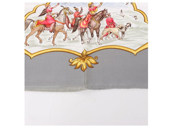 Hermès Carré 90 "LES CHEVAUX DES MOGHOLS" Seidentuch in Grau Blau - Ansicht 5