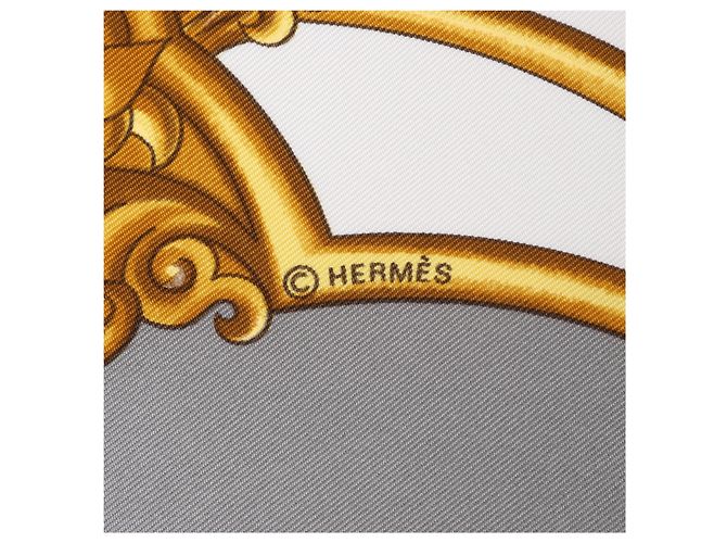 Hermès Carré 90 "LES CHEVAUX DES MOGHOLS" Seidentuch in Grau Blau - Ansicht 8