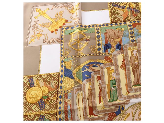Hermès Carré 90 "LE TAROT" Foulard in seta Beige - vista 12