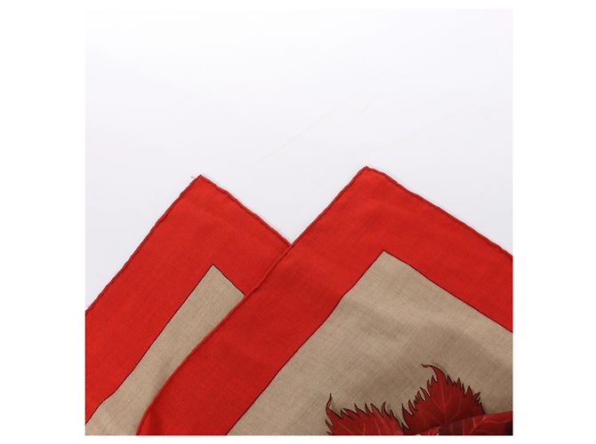 Fazzoletto Hermès Carré Geant "Tourbillon" in cashmere x seta in blu rosso x beige - vista 2