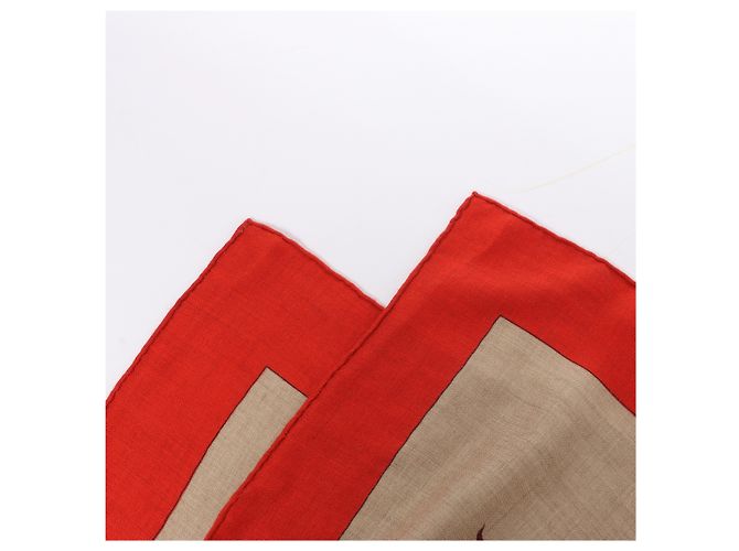 Fazzoletto Hermès Carré Geant "Tourbillon" in cashmere x seta in blu rosso x beige - vista 3