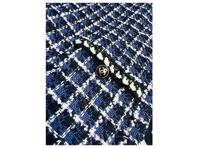 Abito Chanel in Tweed Scozzese con Paillettes Multicolore - vista 3