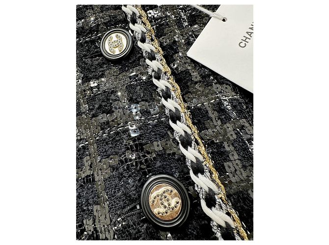 Giacca Chanel in Tweed Nera e Oro con Paillettes Métiers d'Art Multicolore - vista 4
