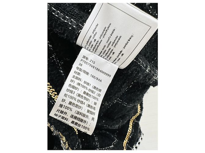 Giacca Chanel in Tweed Nera e Oro con Paillettes Métiers d'Art Multicolore - vista 6