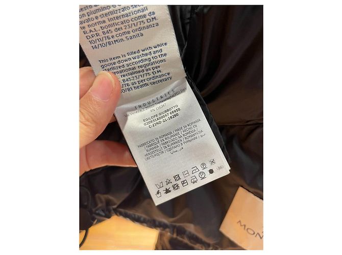 Casaco de Penas Moncler Preto Acolchoado Mulher Multicor - vista 4