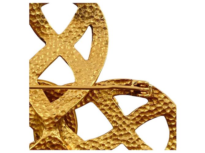 Spilla Infinito Chanel CC placcata oro D'oro - vista 8