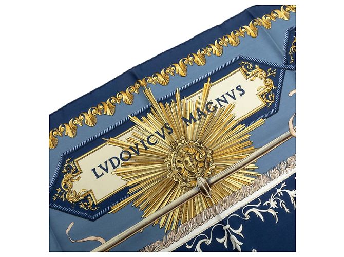Foulard di seta Hermès Lvdovicvs Magnvs blu 90 Scarves - vista 6