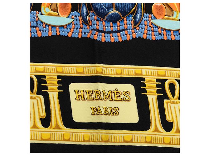 Foulard di seta Hermès Tutankhamun Nero 90 Scarves - vista 2