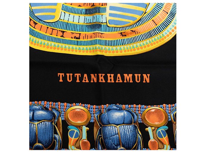 Foulard di seta Hermès Tutankhamun Nero 90 Scarves - vista 3