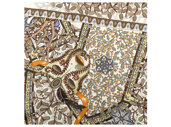 Pañuelo de seda Hermès Axis Mundi blanco 90 Scarves - vista 3