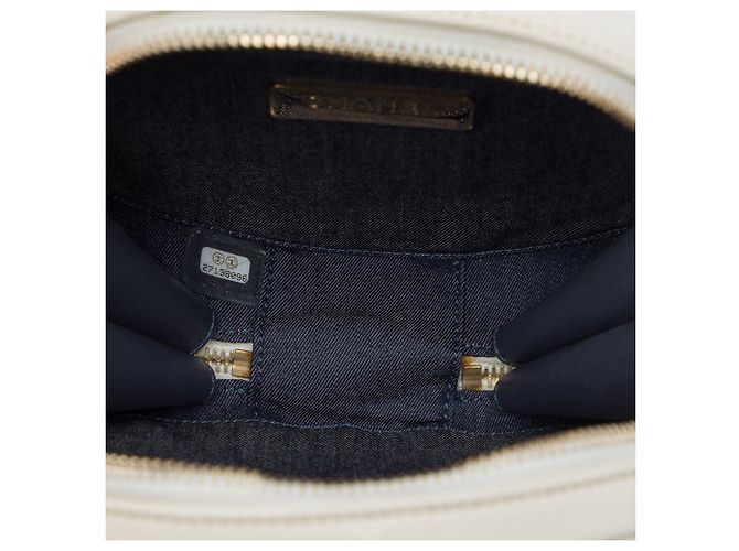 Borsa Satchel Rotonda En Vogue Chanel in Vitello Strozzato Bianca Bianco - vista 4