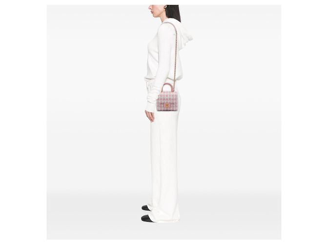Bolsa Satchel com aba e alça de mão Chanel Crush em tweed acolchoado rosa - vista 6