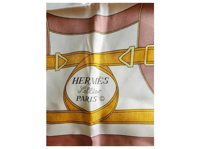 Hermès Seidentuch Carré 90 Eperon d'Or Pink Beige Golden - Ansicht 3