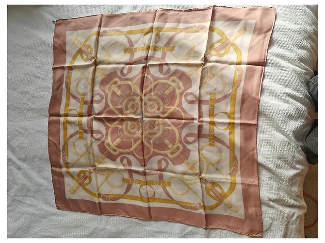 Hermès Seidentuch Carré 90 Eperon d'Or Pink Beige Golden - Ansicht 6