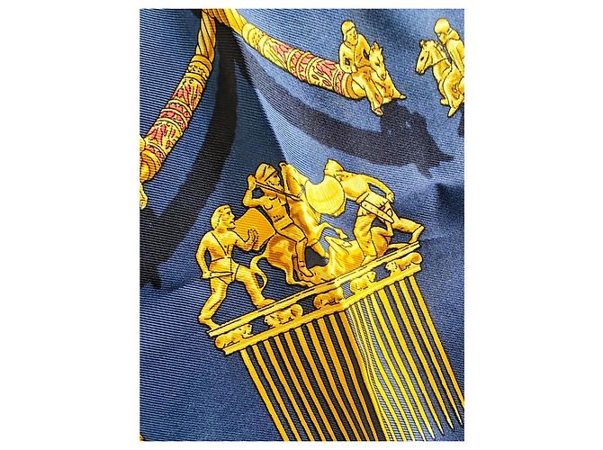 Carré Hermès 90 "Les Cavaliers d'Or" Azul Dorado - vista 4