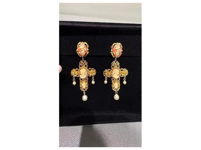 Dolce & Gabbana Orecchini a Croce con Cammeo e Perla Placcati Oro Bianco D'oro - vista 9