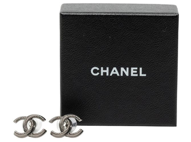 Orecchini a bottone Chanel Coco Mark in metallo argentato Argento - vista 4