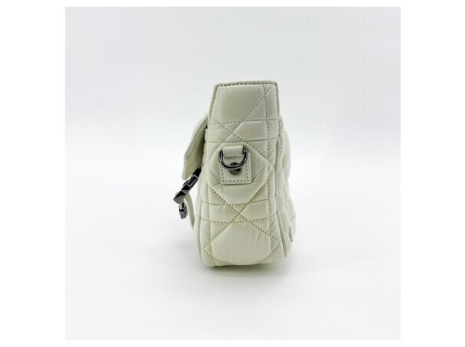 Christian Dior Diorcamp Messenger Padded Macrocannage Quilt Calfskin Small Bianco - vista 4