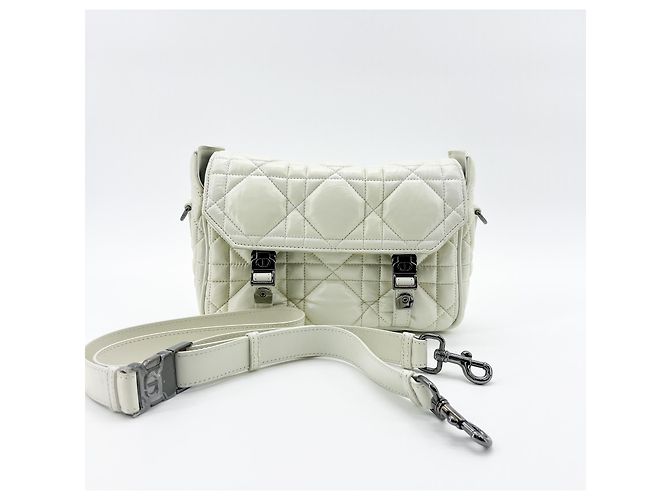 Christian Dior Diorcamp Messenger Padded Macrocannage Quilt Calfskin Small Bianco - vista 7