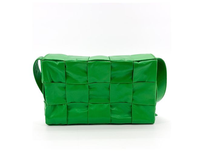 Bottega Veneta Cassette Maxi Intrecciato Leather Small Verde - vista 2