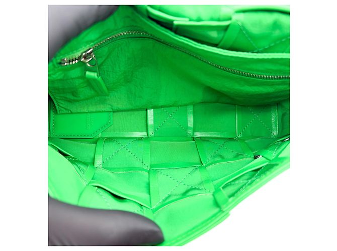 Bottega Veneta Cassette Maxi Intrecciato Leather Small Verde - vista 5
