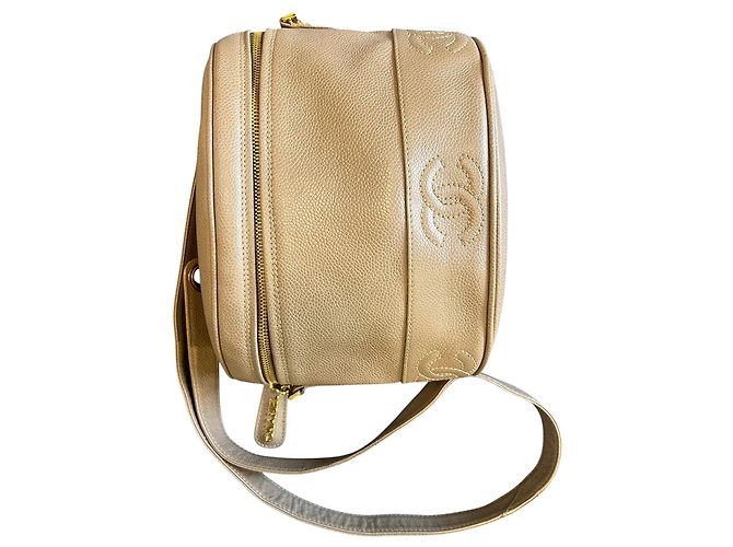 Borsa a tracolla Chanel Triple CC Caviar 1996 - vista 2