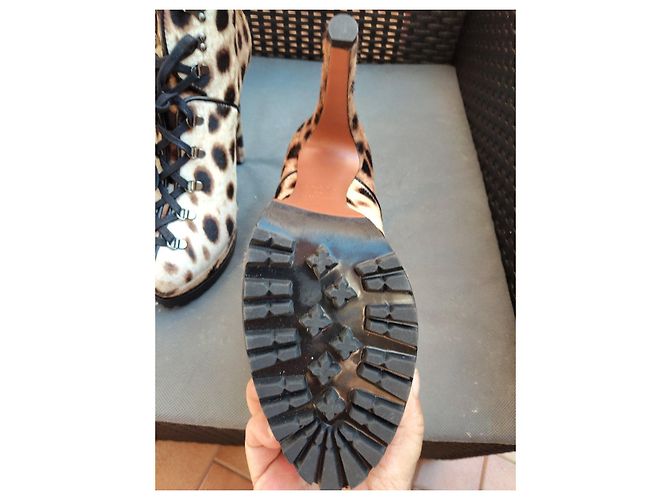 Botas de salto anabela Alaïa em couro de bezerro e leopardo Marrom Preto - vista 3