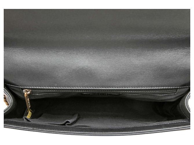 Borsa a spalla Chanel Boy Chanel 28 con catena Nero - vista 4