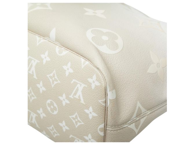 Louis Vuitton Monogram Gradient Neverfull MM Tote Bag - Ansicht 5