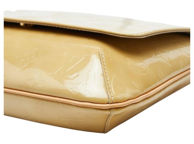 Borsa a tracolla Louis Vuitton Monogram Vernis Thompson Street Beige - vista 4