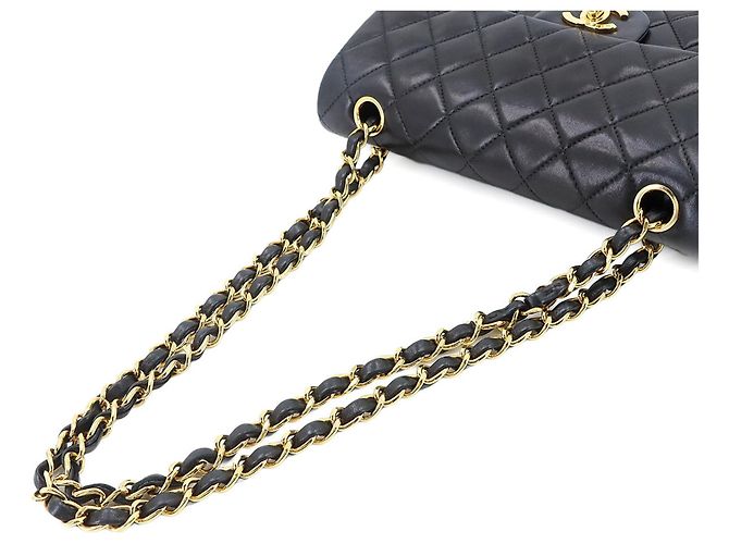 Chanel Matelassé Schultertasche mit Kette Schwarz - Ansicht 6