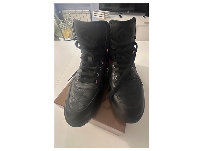 Sneakers Gucci in Pelle Nera Nero - vista 2