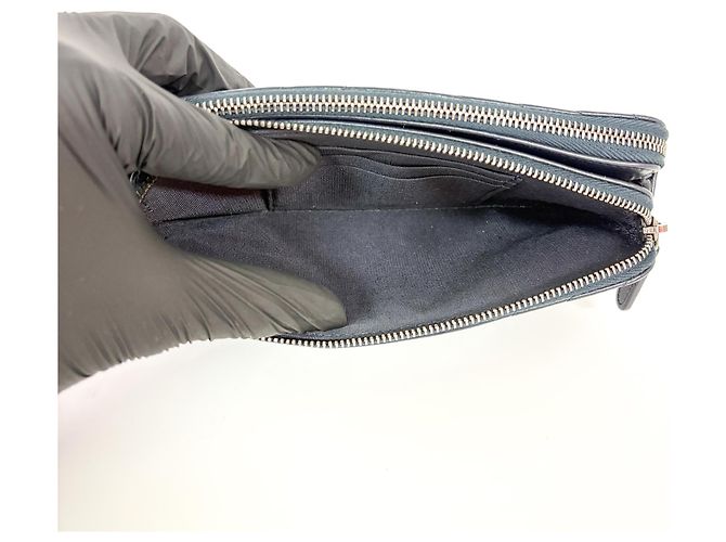 Clutch Chanel CC Double Zip con Catena in Pelle di Agnello Chevron Blu navy - vista 6