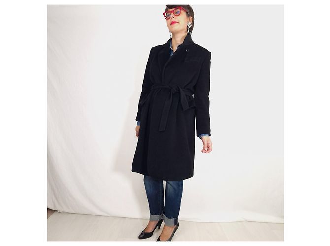 Max Mara Casaco com Cinto em Lã Virgem e Angorá - Preto - vista 10