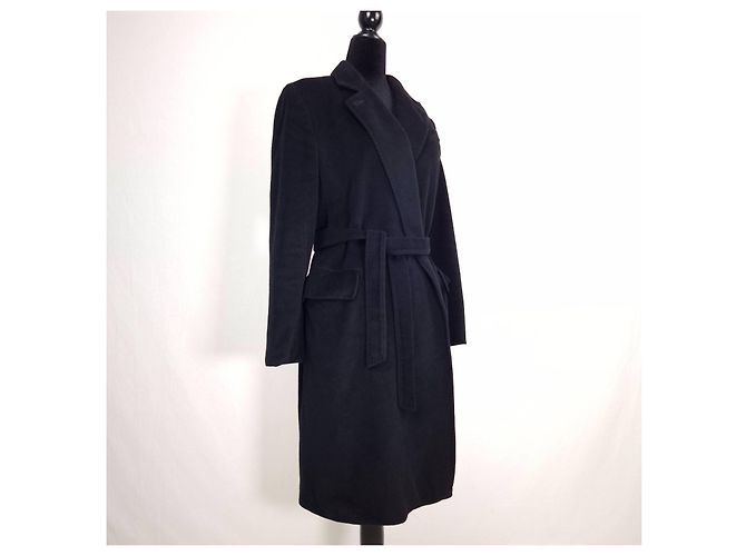 Max Mara Casaco com Cinto em Lã Virgem e Angorá - Preto - vista 8