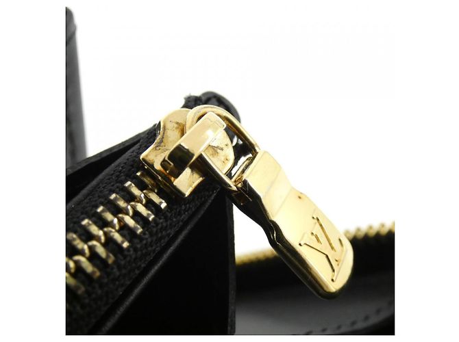 Louis Vuitton Coussin Zippy Wallet Black - view 7