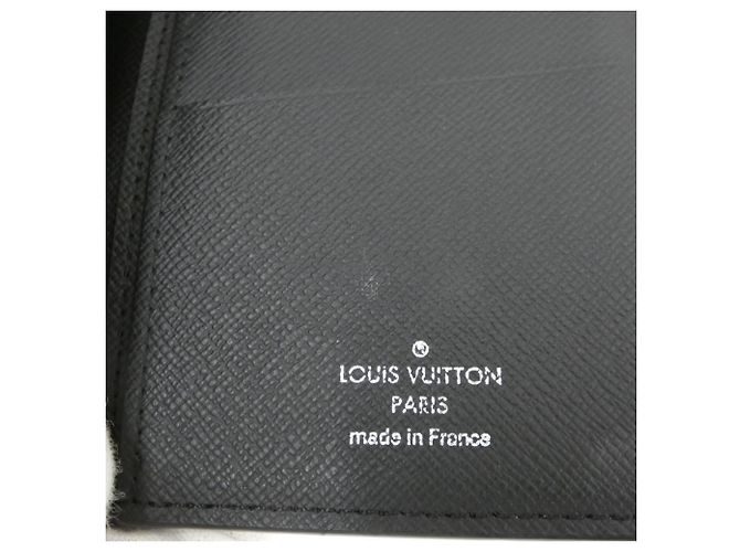 Louis Vuitton Taiga Portefeuille Brazza Wallet Black - view 6