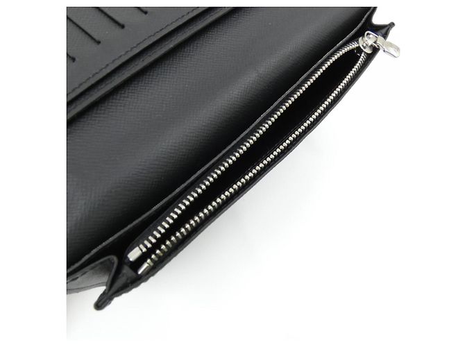 Louis Vuitton Taiga Portefeuille Brazza Wallet Black - view 7